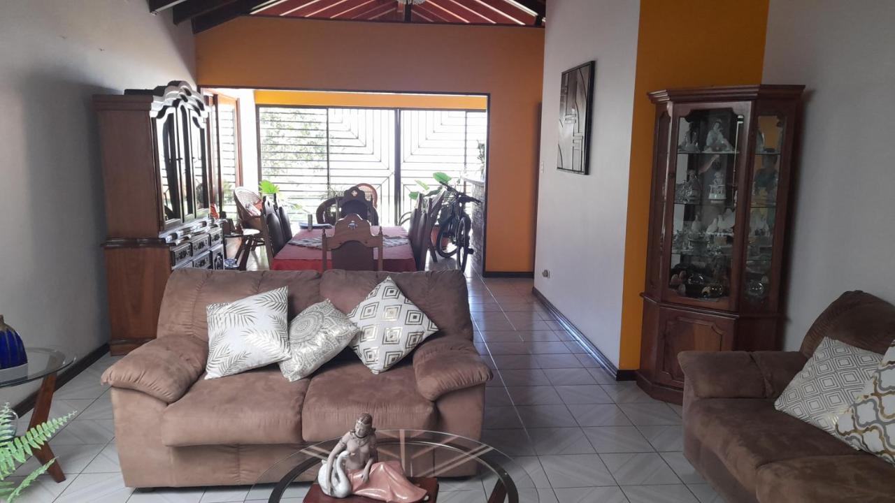Apartamento Mario Y Jeannette Alajuela Exterior foto